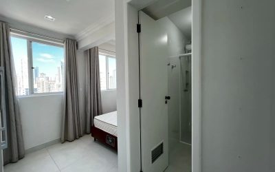 Apartamento com 0m², 2 dormitórios, 2 suítes, 1 vaga, no bairro Centro em Balneário Camboriú para Comprar