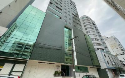 Apartamento com 0m², 3 dormitórios, 3 suítes, 3 vagas, no bairro Centro em Balneário Camboriú para Comprar