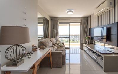 Apartamento com 86m², 2 dormitórios, 1 suíte, 1 vaga, no bairro Três Figueiras em Porto Alegre para Comprar