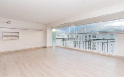 Apartamento com 105m², 3 dormitórios, 1 suíte, 2 vagas, no bairro Passo D Areia em Porto Alegre para Comprar