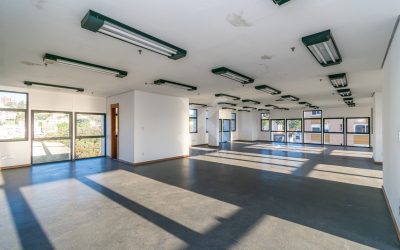 Predio Comercial com 6.286m², 46 vagas, no bairro Menino Deus em Porto Alegre para Alugar