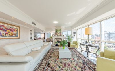 Cobertura com 412m², 4 dormitórios, 4 suítes, 2 vagas, no bairro Moinhos de Vento em Porto Alegre para Comprar