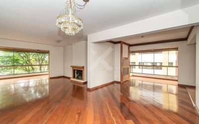 Apartamento com 174m², 3 dormitórios, 1 suíte, 2 vagas, no bairro Petrópolis em Porto Alegre para Comprar