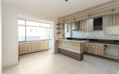 Cobertura com 126m², 2 dormitórios, 2 vagas, no bairro Cristo Redentor em Porto Alegre para Comprar ou Alugar